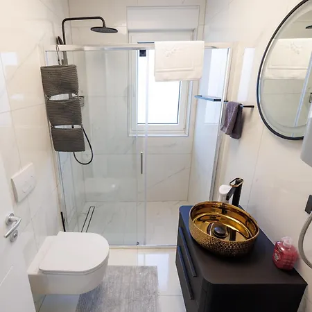 Noble Nest Apartment