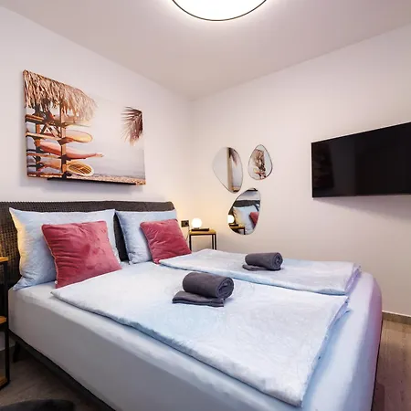 Noble Nest Apartment *