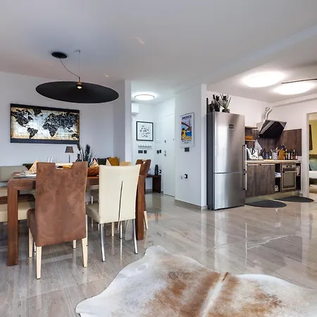 Apartment Noble Nest Njivice