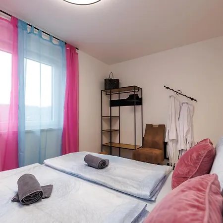 Noble Nest * Njivice