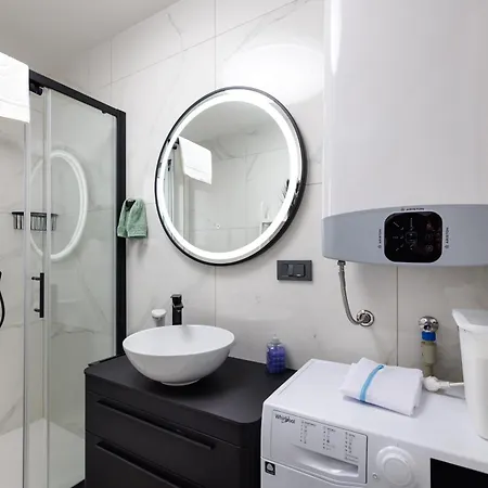 Noble Nest Appartement *